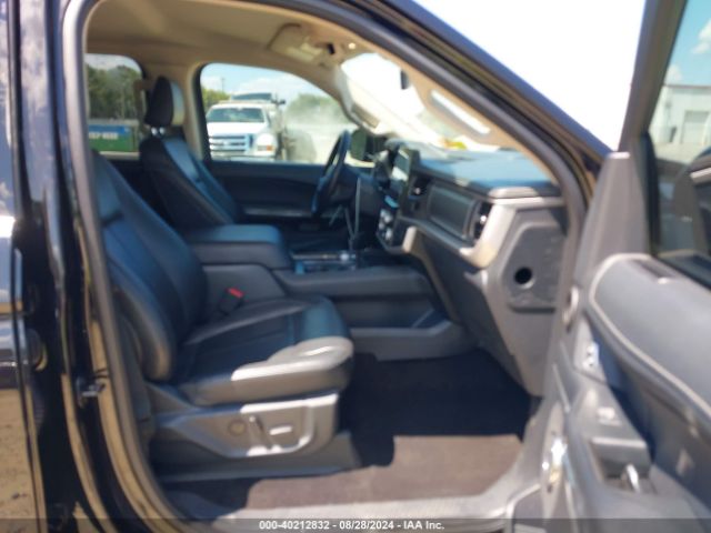 1FMJU1HT2NEA13951 Ford Expedition Xlt