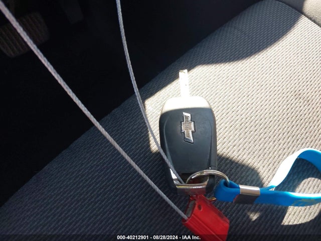 40212901 :رقم المزاد ، 1G1BC5SM8H7208314 vin ، 2017 Chevrolet Cruze Ls Auto مزاد بيع