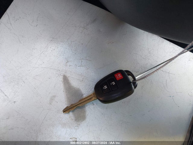 Toyota Rav4 Xle 2015 2T3WFREV2FW189899 Image 11