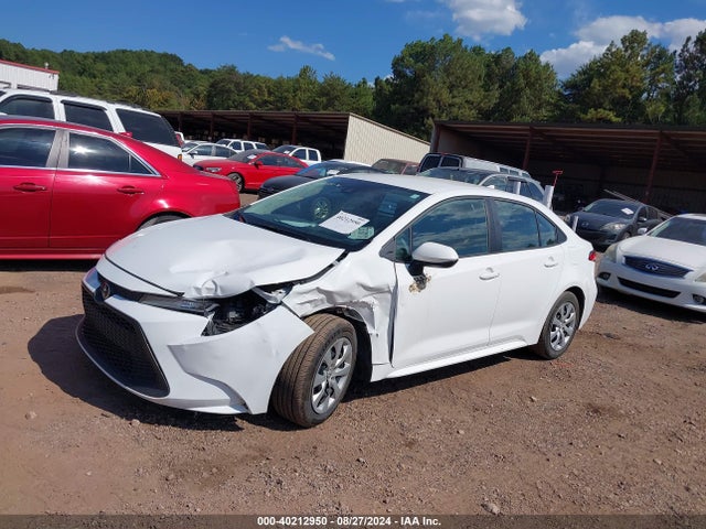 Toyota COROLLA LE 2022 5YFEPMAE9NP358066 Image 2