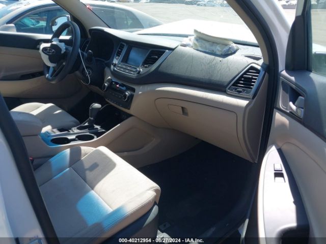 KM8J33A49JU817102 Hyundai TUCSON SEL