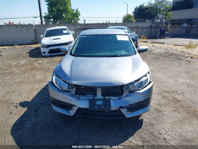 Honda Civic Lx 2018 2HGFC2F58JH564767 Image 12