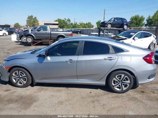 Honda Civic Lx 2018 2HGFC2F58JH564767 Image 14