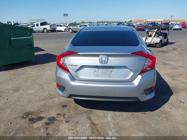 Honda Civic Lx 2018 2HGFC2F58JH564767 Image 16
