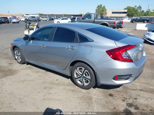 Honda Civic Lx 2018 2HGFC2F58JH564767 Image 3
