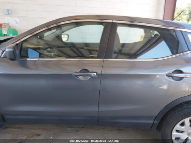 JN1BJ1CR8KW340988 Nissan Rogue Sport S