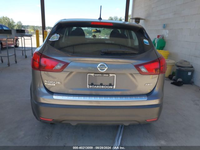 JN1BJ1CR8KW340988 Nissan Rogue Sport S