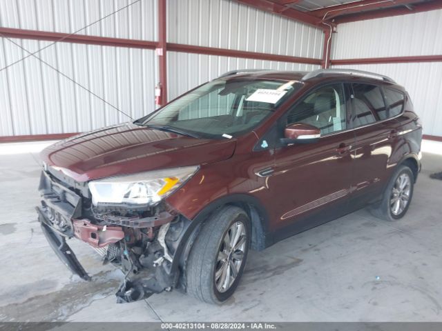 1FMCU9J9XJUB61366 Ford Escape Titanium