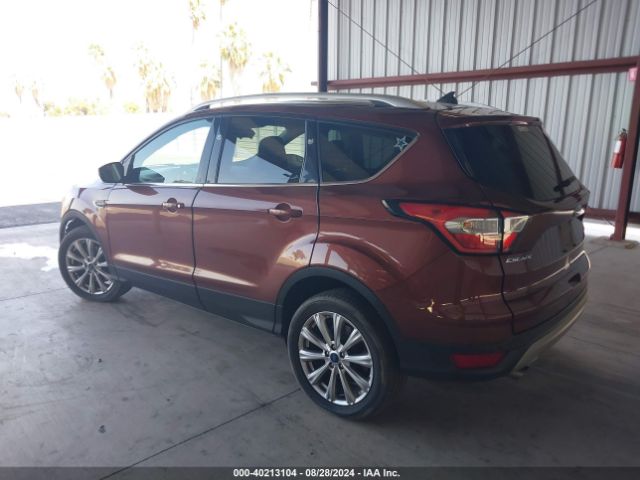 1FMCU9J9XJUB61366 Ford Escape Titanium