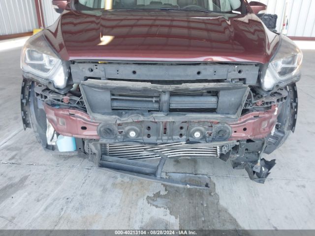 1FMCU9J9XJUB61366 Ford Escape Titanium