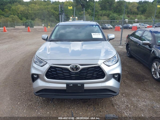 Toyota Highlander Le 2023 5TDKDRAH2PS521492 Image 12