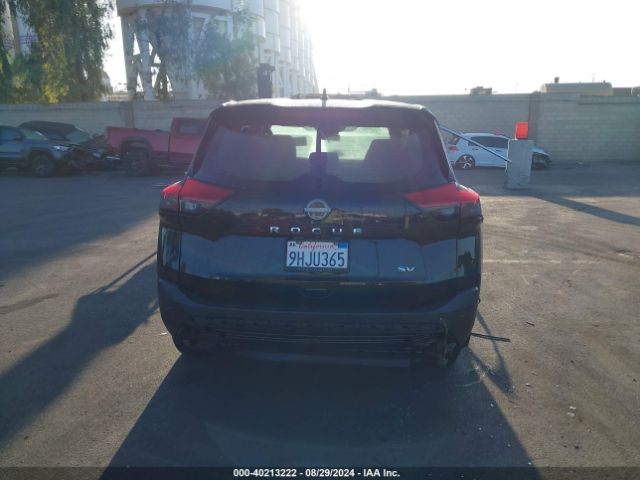 JN8BT3BA9PW008472 Nissan Rogue Sv Fwd
