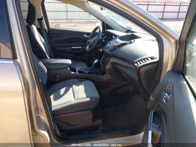 1FMCU9GD8JUD42140 Ford ESCAPE SE