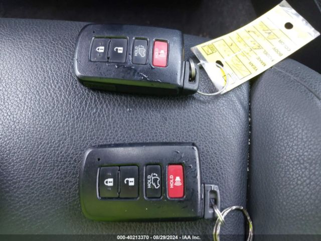 2T3DFREV2JW723712 Toyota Rav4 Limited