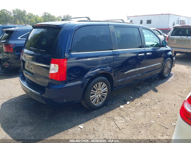 2C4RC1CG5GR189595 Chrysler Town & Country Touring-l Anniversary Edition