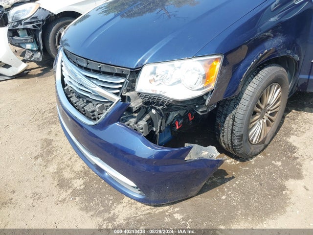 2C4RC1CG5GR189595 Chrysler Town & Country Touring-l Anniversary Edition