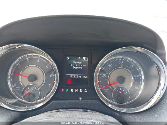 2C4RC1CG5GR189595 Chrysler Town & Country Touring-l Anniversary Edition