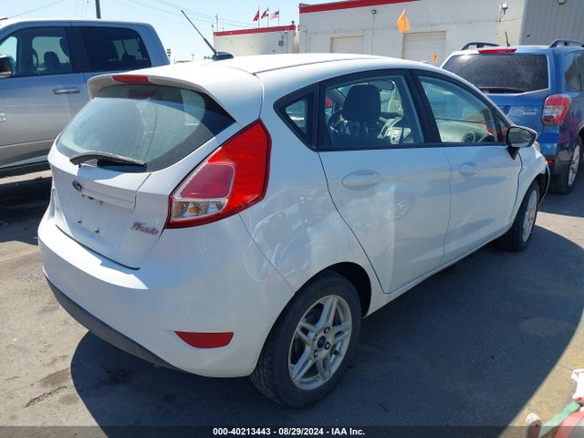 Ford FIESTA SE 2018 3FADP4EJ6JM101120 Image 4