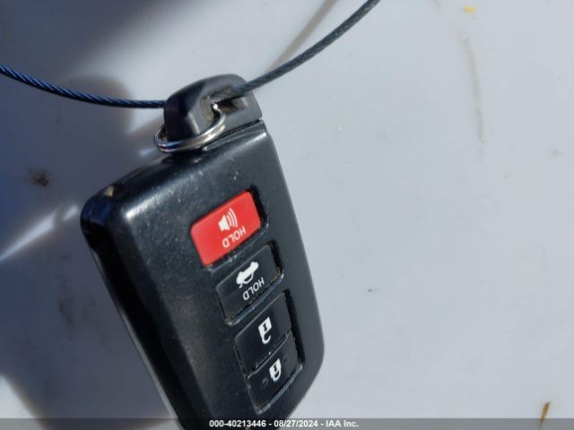 4T1BD1FK5FU142756 Toyota Camry Hybrid Le