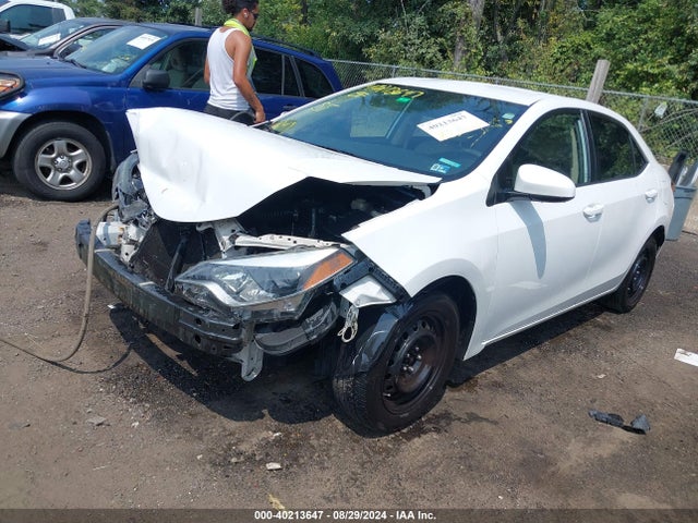 Toyota COROLLA LE 2015 2T1BURHE8FC323342 Image 2