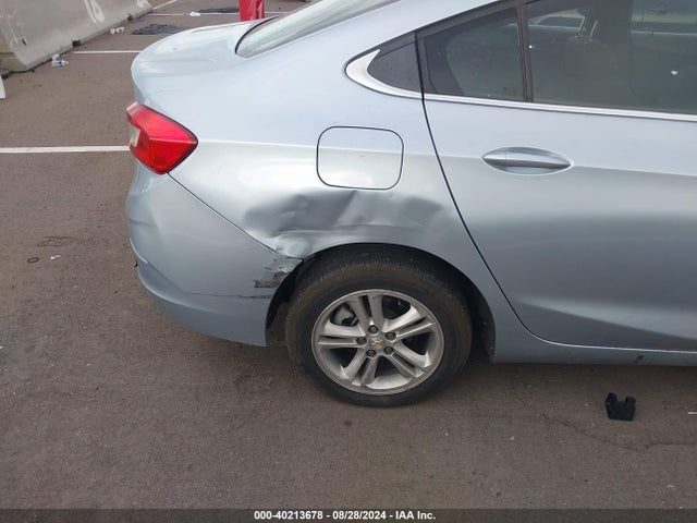 Aukcja sprzedaży 2018 Chevrolet Cruze Lt Auto, vin: 1G1BE5SM1J7172868, numer aukcji: 40213678
