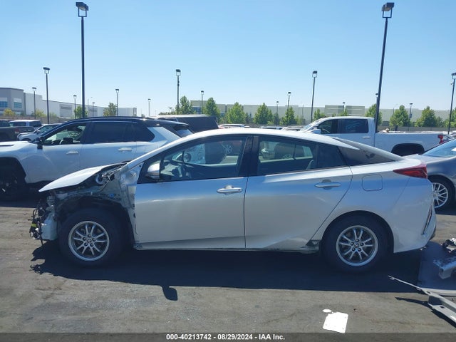 Toyota Prius Prime Premium 2017 JTDKARFP4H3061733 Image 15