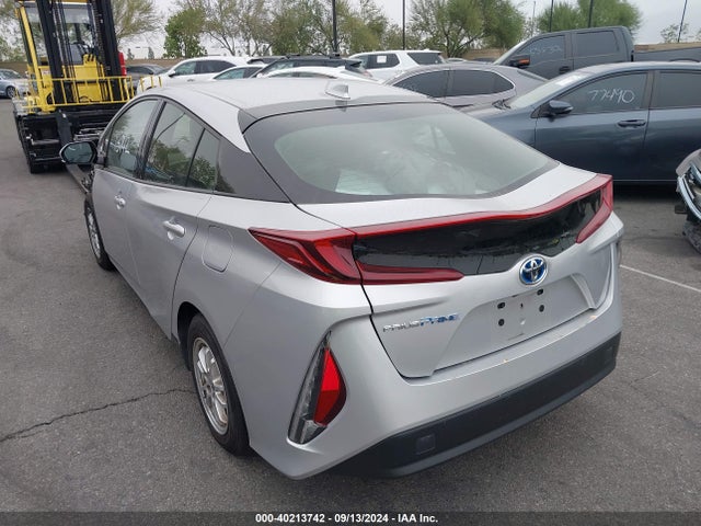 Toyota Prius Prime Premium 2017 JTDKARFP4H3061733 Image 3