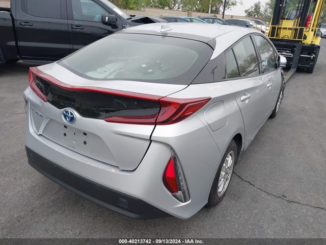 Toyota Prius Prime Premium 2017 JTDKARFP4H3061733 Image 4