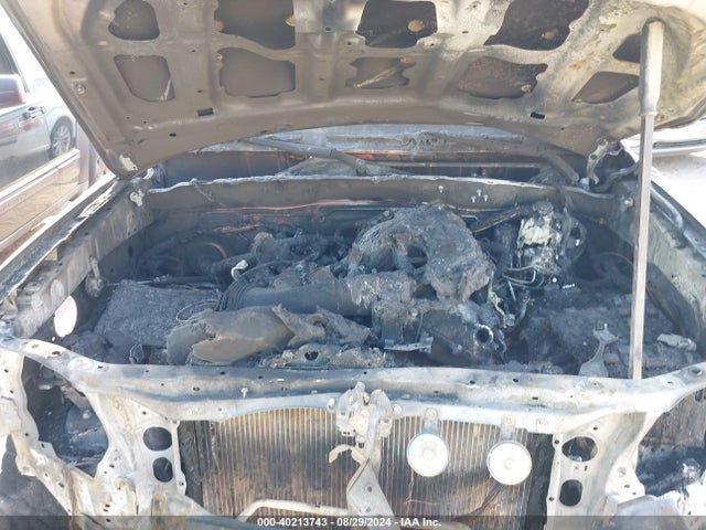 Toyota 4RUNNER SR5 2018 JTEBU5JR9J5505249 Image 10