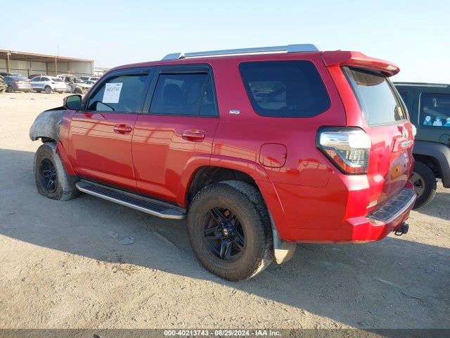 Toyota 4RUNNER SR5 2018 JTEBU5JR9J5505249 Image 3