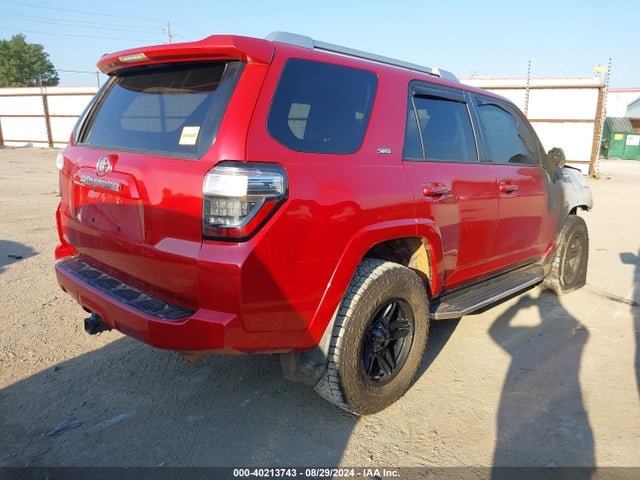 Toyota 4RUNNER SR5 2018 JTEBU5JR9J5505249 Image 4