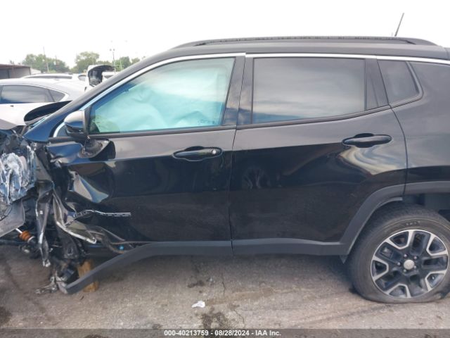 3C4NJDBB0NT118116 Jeep Compass Latitude 4x4