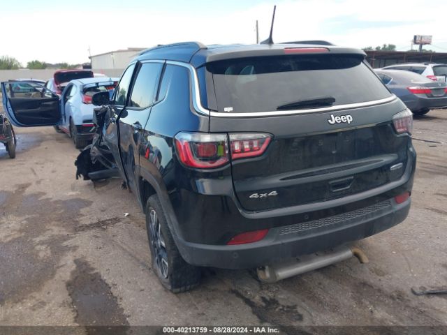 3C4NJDBB0NT118116 Jeep Compass Latitude 4x4