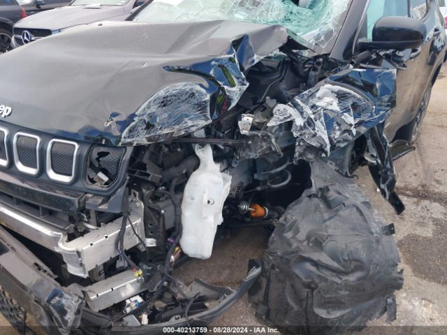 3C4NJDBB0NT118116 Jeep Compass Latitude 4x4