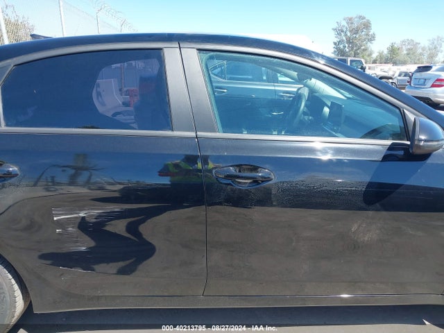 KIA Forte Lxs 2023 3KPF24AD7PE549936 Image 14