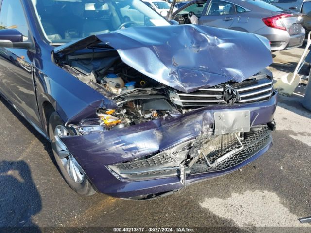 1VWAT7A33EC091815 Volkswagen Passat 1.8t Wolfsburg Edition