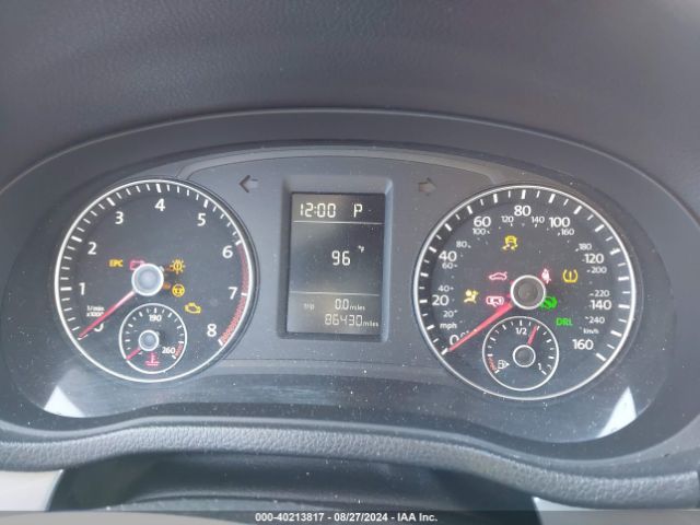 1VWAT7A33EC091815 Volkswagen Passat 1.8t Wolfsburg Edition