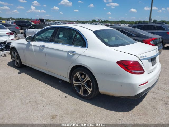 WDDZF4KB6JA330447 Mercedes-Benz E 300 4matic