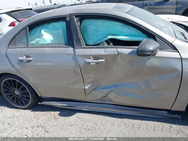 WDD3G4EBXLW039745 Mercedes-Benz A 220