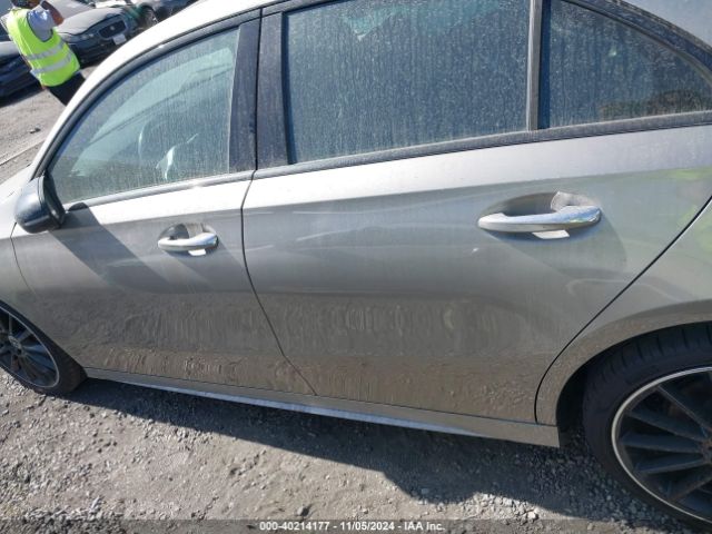 WDD3G4EBXLW039745 Mercedes-Benz A 220