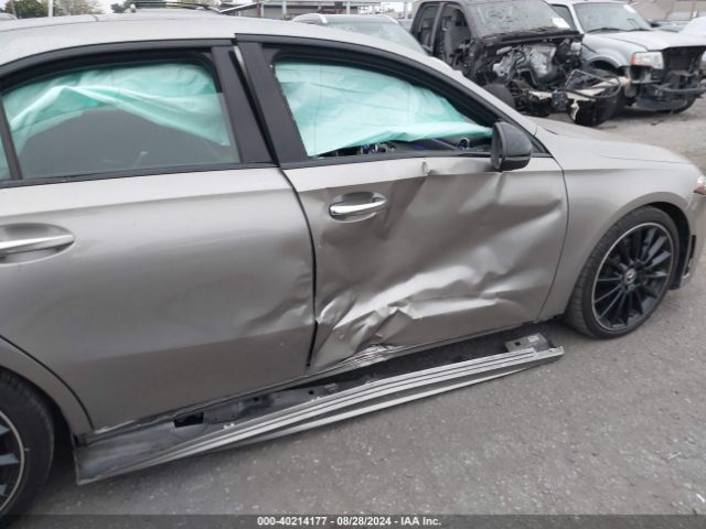 WDD3G4EBXLW039745 Mercedes-Benz A 220