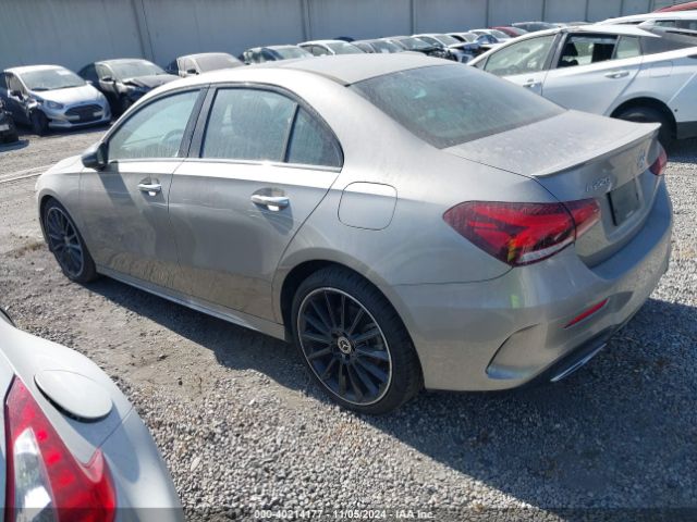 WDD3G4EBXLW039745 Mercedes-Benz A 220