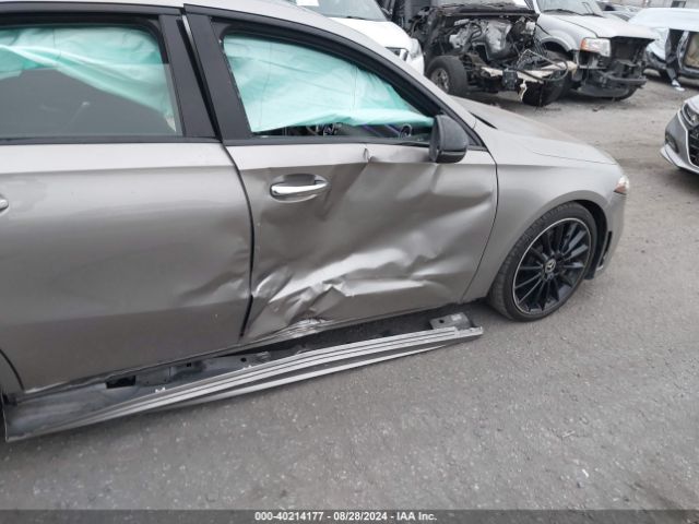 WDD3G4EBXLW039745 Mercedes-Benz A 220