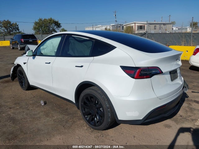 2022 TESLA MODEL Y 7SAYGDEE8NF363362 Photo 2