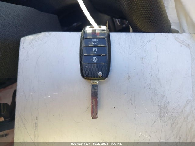KIA Optima Lx 2018 5XXGT4L30JG261275 Image 11