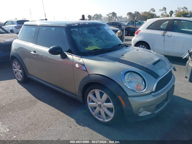 2009 MINI COOPER S WMWMF73579TW84022 Photo 0