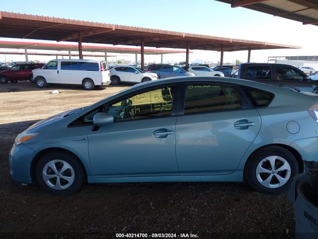 Toyota Prius Two 2015 JTDKN3DU3F1943415 Image 14
