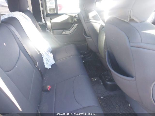 1C4BJWDG6HL642975 Jeep Wrangler Unlimited Sport 4x4