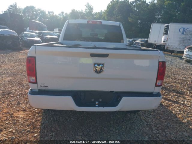 1C6RR6FG2KS528626 RAM 1500 Classic Express Quad Cab 4x2 6'4 Box