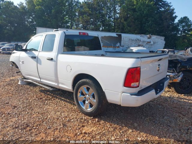 1C6RR6FG2KS528626 RAM 1500 Classic Express Quad Cab 4x2 6'4 Box